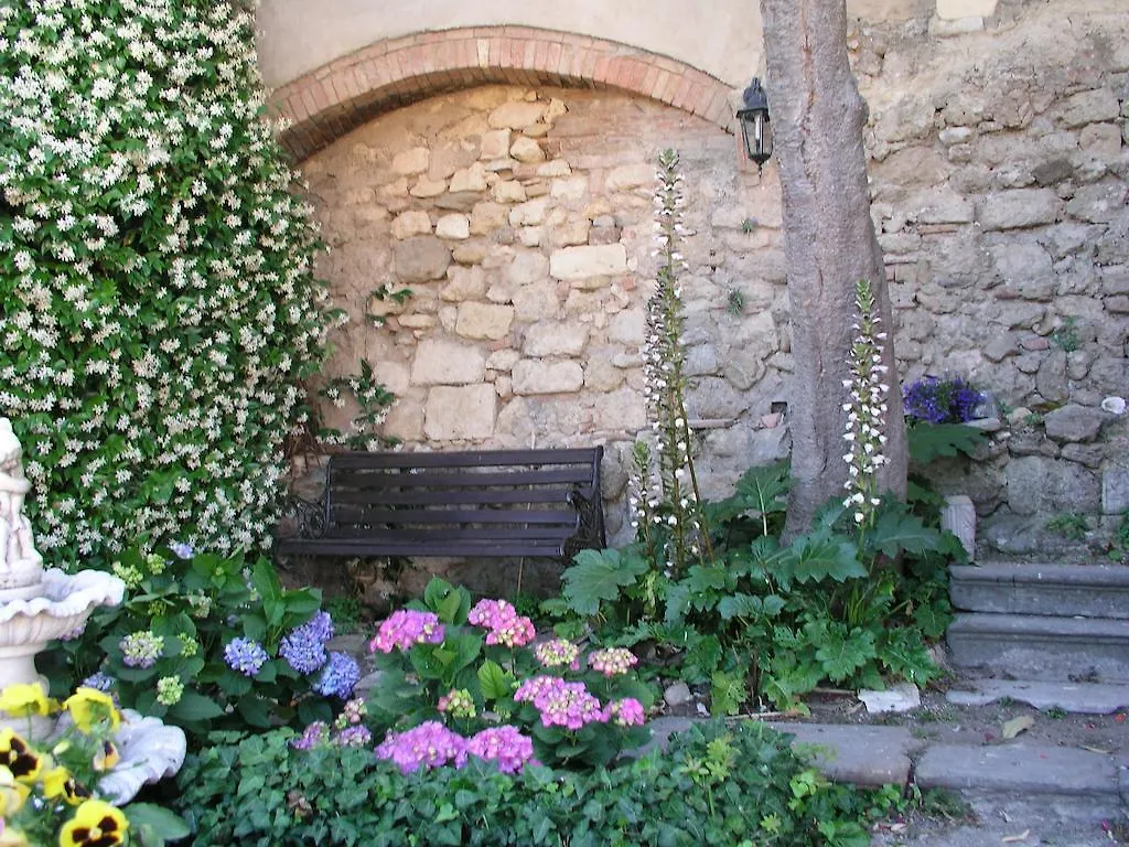 Bed and Breakfast La Casa Nel Borgo Bibbona Włochy